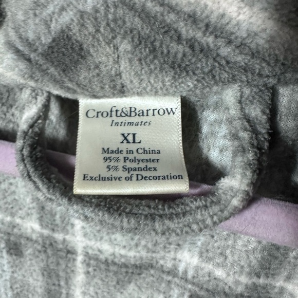 Croft & Barrow Gray Plaid Robe - Picture 2 of 4